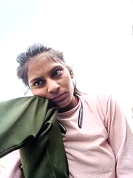 Snapshot of Jyoti_thakurr chatting on 09-15-25, 03:51 Jyoti thakurr online show from 09-15-25, 03:51