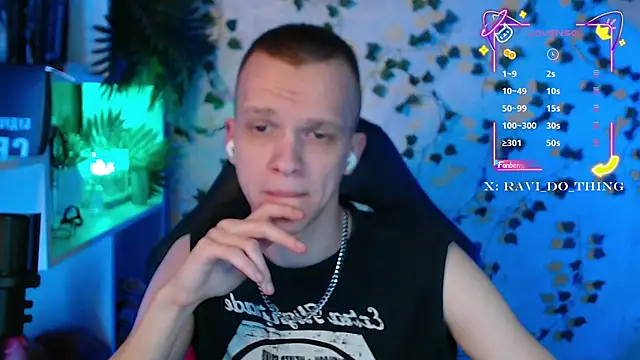 frozen boy online show from 09-09-25, 03:54