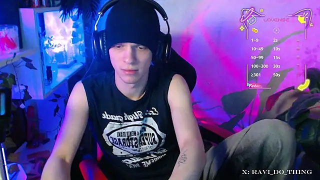 frozen boy online show from 10-29-25, 03:44