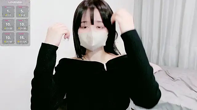 Snapshot of Anne_Anne_chan chatting on 10-08-25, 11:56 Anne Anne chan online show from 10-08-25, 11:56