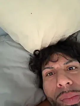 Snapshot of Lunablu13 chatting on 02-14-26, 02:50 Lunablu13 online show from 02-14-26, 02:50