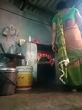 Snapshot of gulapi-gulistan180 chatting on 09-28-25, 04:52 gulapi-gulistan180 online show from 09-28-25, 04:52