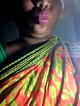 Snapshot of gulapi-gulistan180 chatting on 09-10-25, 06:18 gulapi-gulistan180 online show from 09-10-25, 06:18