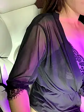 Milinda68 online show from 10-23-25, 04:38