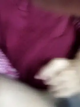 Snapshot of fitboy2107 chatting on 10-10-25, 06:42 fitboy2107 online show from 10-10-25, 06:42