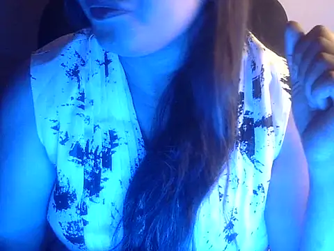 Snapshot of Aanya_Hazel chatting on 09-22-25, 09:21 Aanya Hazel online show from 09-22-25, 09:21