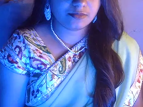 Snapshot of Aanya_Hazel chatting on 09-26-25, 03:30 Aanya Hazel online show from 09-26-25, 03:30