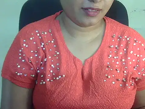 Snapshot of Aanya_Hazel chatting on 10-12-25, 07:15 Aanya Hazel online show from 10-12-25, 07:15
