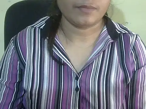Snapshot of Aanya_Hazel chatting on 10-02-25, 02:31 Aanya Hazel online show from 10-02-25, 02:31