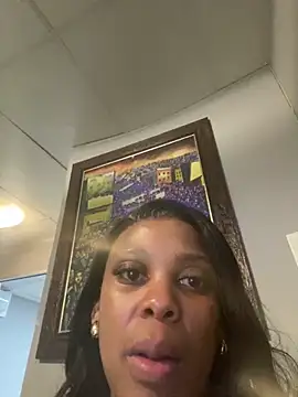 Snapshot of 031bubbles chatting on 06-15-26, 06:57 031bubbles online show from 06-15-26, 06:57
