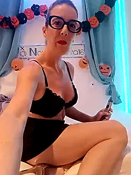 Naughtyeva16 online show from 10-09-25, 09:43