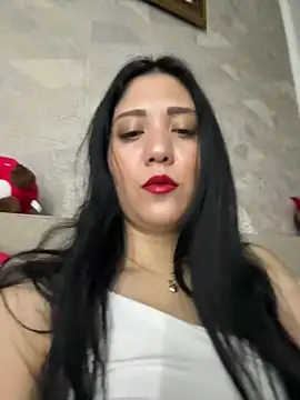PrincessYYara online show from 05-17-26, 08:31