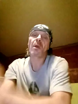 Kuba Gd online show from 10-13-25, 06:37
