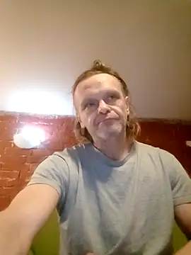 Kuba Gd online show from 10-17-25, 04:38