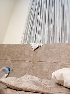 Marian Zeller online show from 10-14-25, 09:10