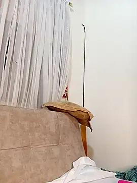 Marian Zeller online show from 12-19-25, 09:22