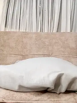 Marian Zeller online show from 10-08-25, 09:11