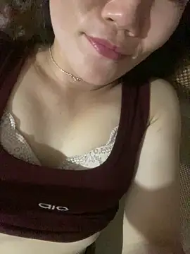 Snapshot of Pyy07 chatting on 10-08-25, 03:02 Pyy07 online show from 10-08-25, 03:02