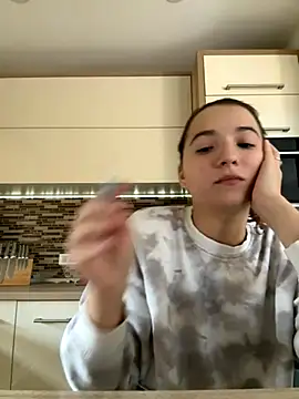 Snapshot of MissMay chatting on 09-20-25, 11:48 MissMay online show from 09-20-25, 11:48