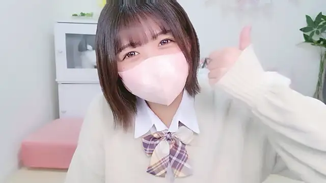 Snapshot of Hinata_Sun chatting on 10-04-25, 10:50 Hinata Sun online show from 10-04-25, 10:50
