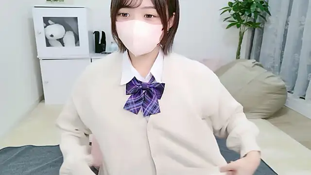 Snapshot of Hinata_Sun chatting on 09-13-25, 09:09 Hinata Sun online show from 09-13-25, 09:09