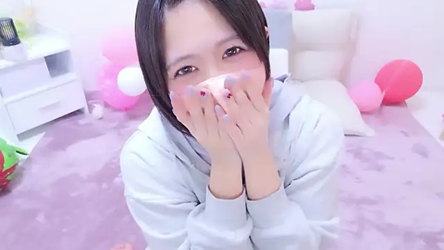 Hinata Sun online show from 04-14-26, 07:52