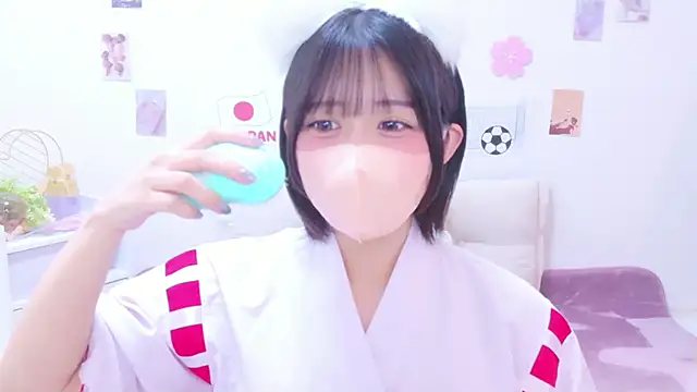 Hinata Sun online show from 07-12-26, 01:12
