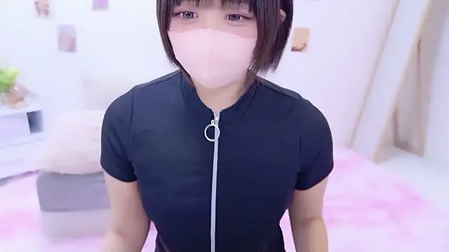 Hinata Sun online show from 12-15-25, 03:18