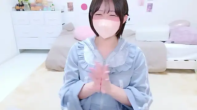 Hinata Sun online show from 06-25-26, 12:10