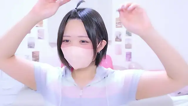 Hinata Sun online show from 04-02-26, 08:37