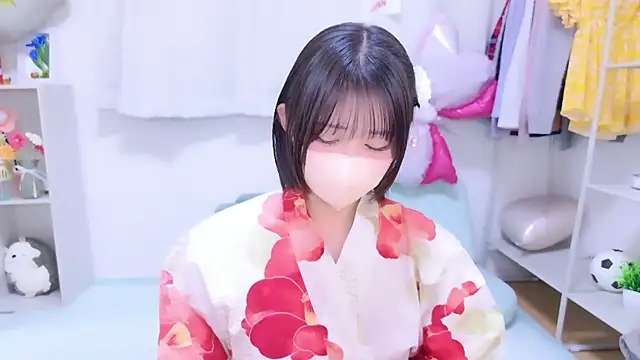 Hinata Sun online show from 07-15-26, 11:39