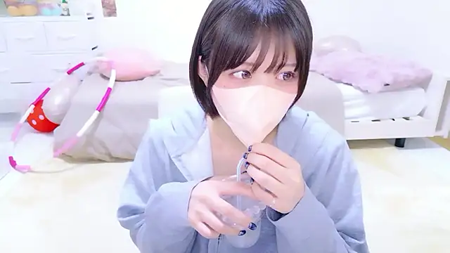Snapshot of Hinata_Sun chatting on 05-14-26, 12:29 Hinata Sun online show from 05-14-26, 12:29