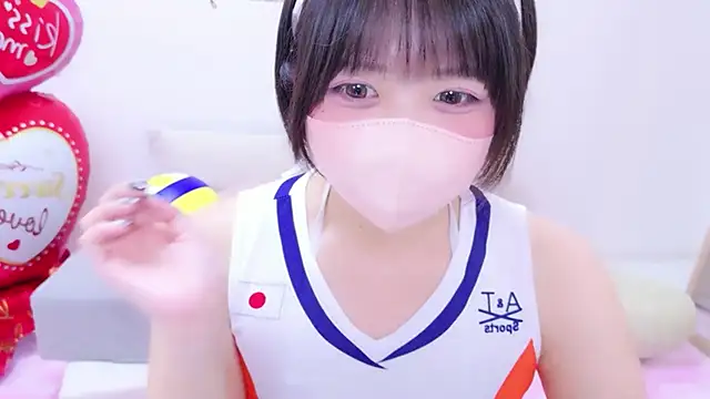 Hinata Sun online show from 02-15-26, 12:37