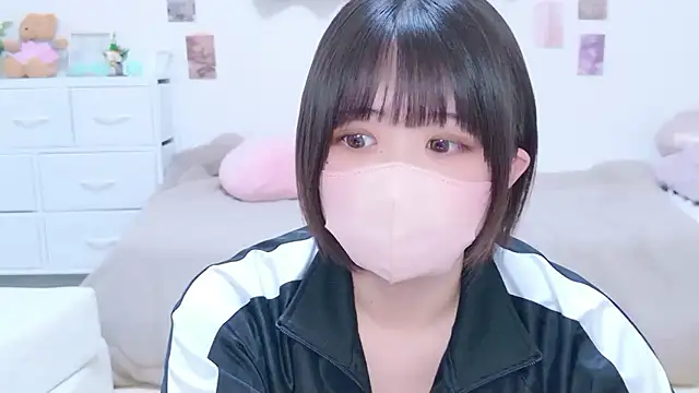 Hinata Sun online show from 03-12-26, 08:35