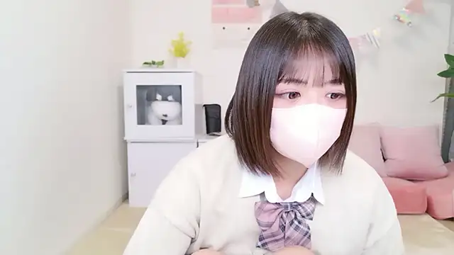 Hinata Sun online show from 11-07-25, 09:03