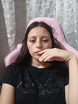 Snapshot of Lahila_ chatting on 07-07-26, 03:37 Lahila online show from 07-07-26, 03:37