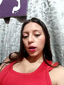Snapshot of Lahila_ chatting on 10-18-25, 01:13 Lahila  online show from 10-18-25, 01:13