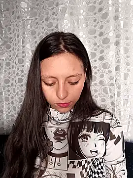Snapshot of Lahila_ chatting on 09-21-25, 02:11 Lahila  online show from 09-21-25, 02:11
