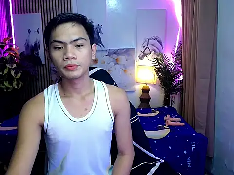 Snapshot of alex_cummer chatting on 02-09-26, 09:02 alex cummer online show from 02-09-26, 09:02