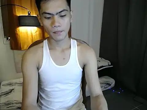 Snapshot of alex_cummer chatting on 07-08-26, 02:46 alex cummer online show from 07-08-26, 02:46