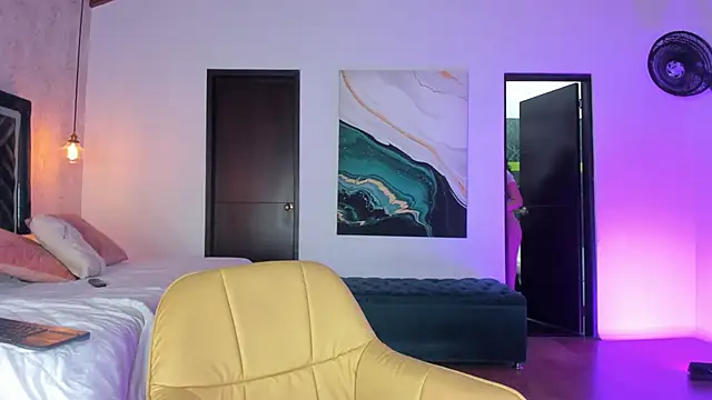 Sofi Moreno online show from 09-12-25, 12:27