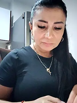 mia mancinii online show from 06-11-26, 12:32
