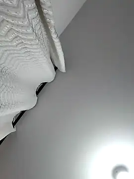 mia mancinii online show from 04-22-26, 03:35