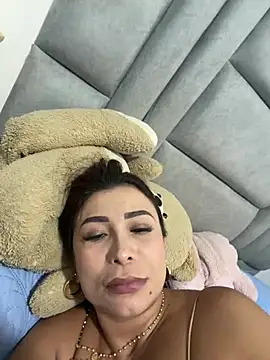 mia mancinii online show from 06-27-26, 07:09