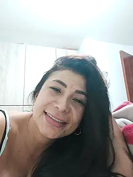 mia mancinii online show from 11-23-25, 05:45