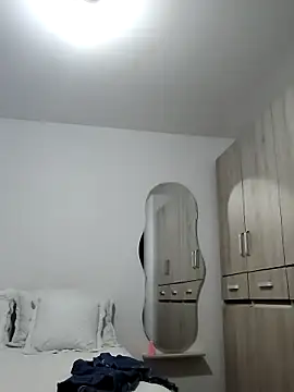 mia mancinii online show from 03-29-26, 05:14