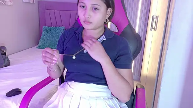 Snapshot of Laly_Cherry_ chatting on 11-06-25, 12:20 Laly Cherry online show from 11-06-25, 12:20