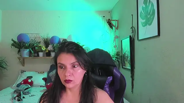 Milf Fantassyy online show from 12-20-25, 05:32