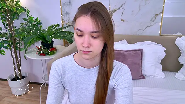 AmadaReine online show from 01-09-26, 04:14