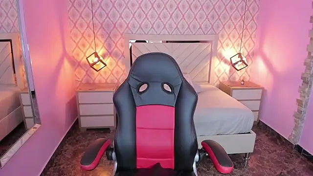 CHRISTY TEIGEN4 online show from 09-10-25, 07:13